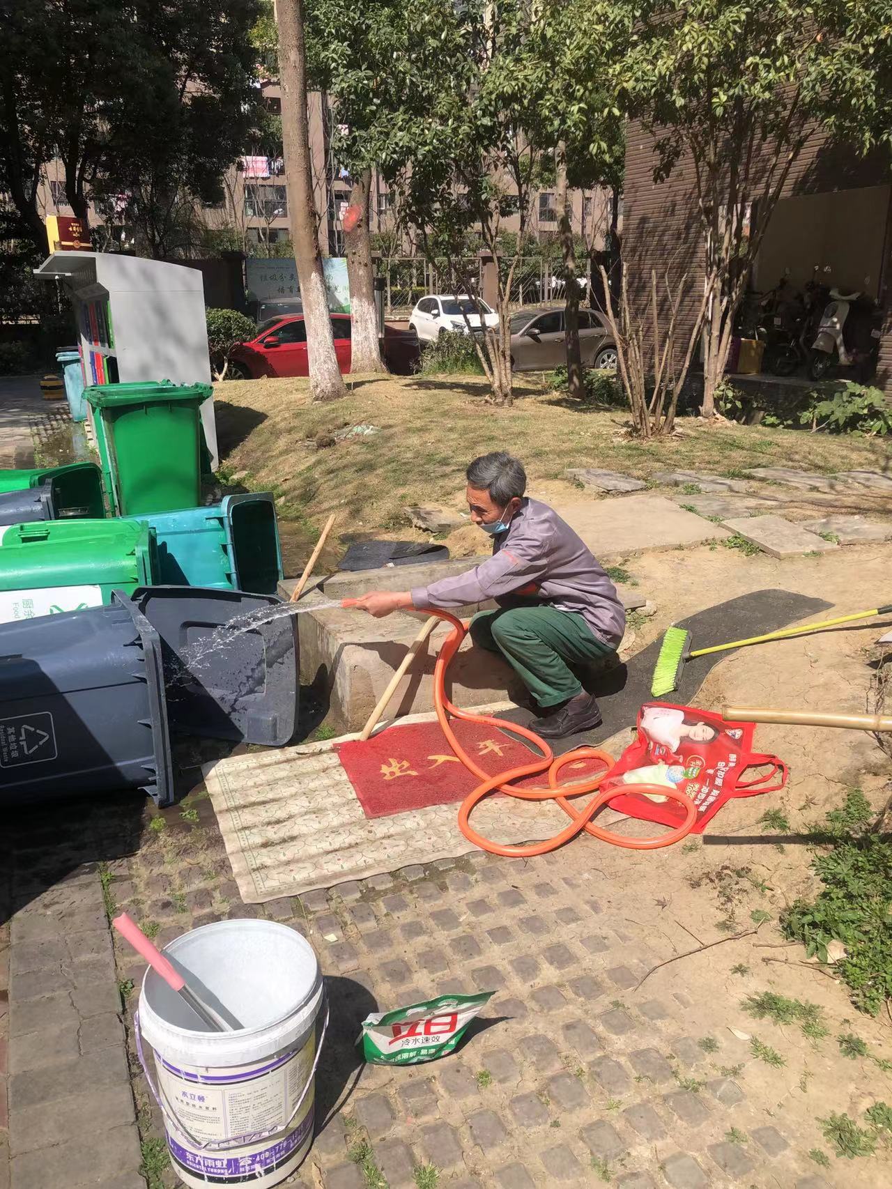 小區(qū)物業(yè)保潔